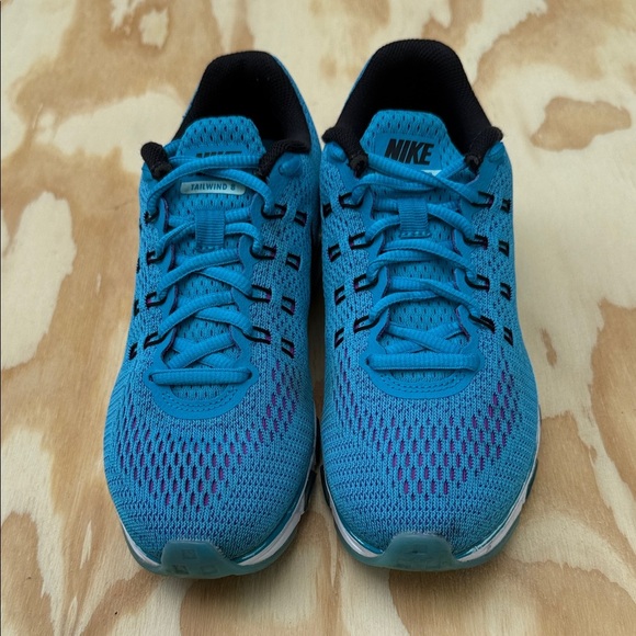 Nike Tailwind 8 Women’s Sneakers Blue Comfortable Running Shoes, size 7.5 - Picture 3 of 10